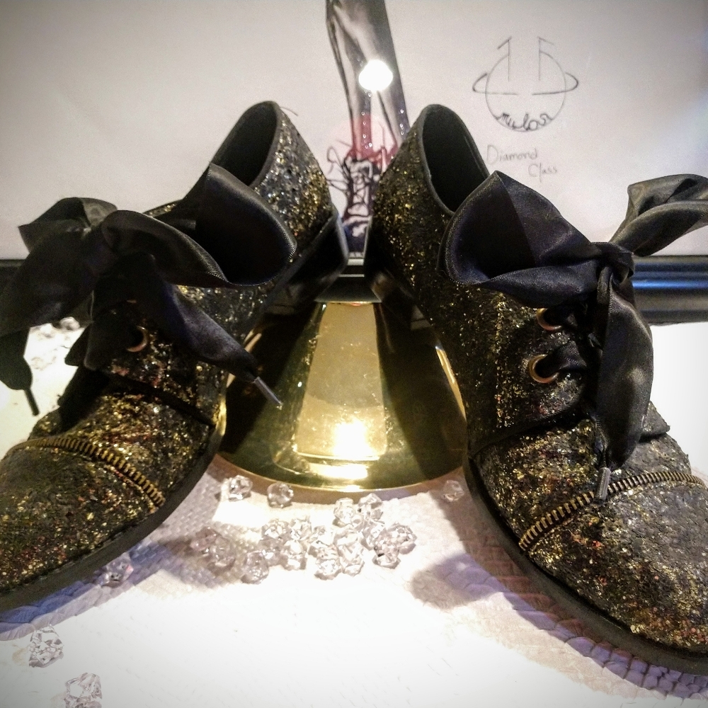 Black and Gold lace up Oxfords